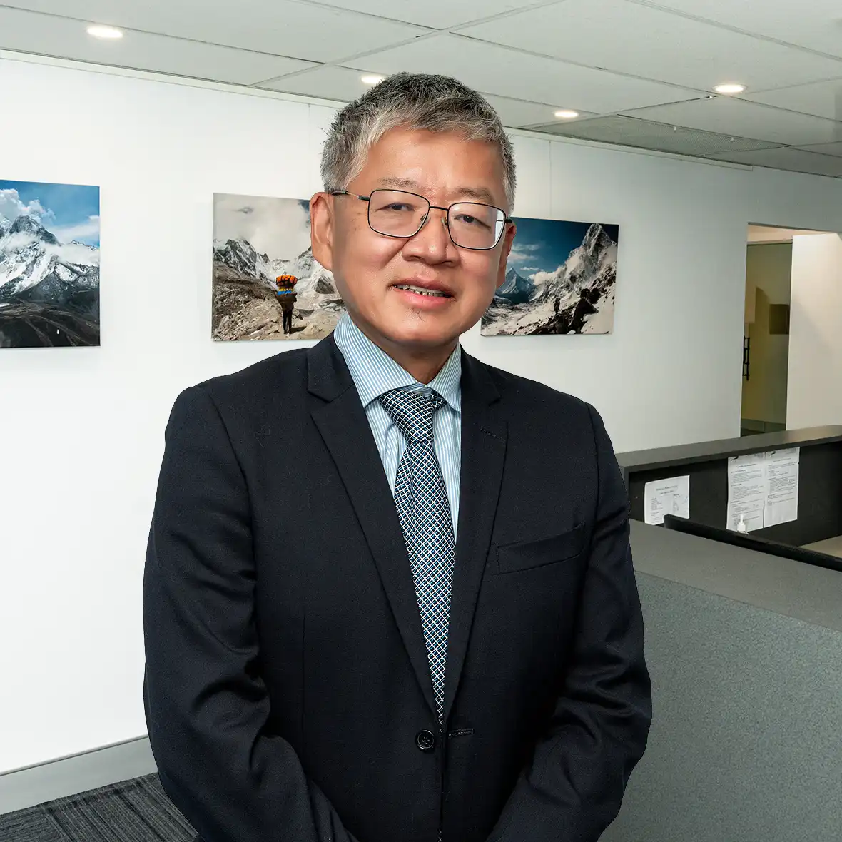 Meet Dr. Stephen Huang