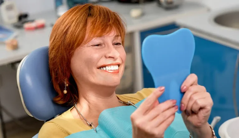 Dental Implants vs Dentures: What’s the Difference